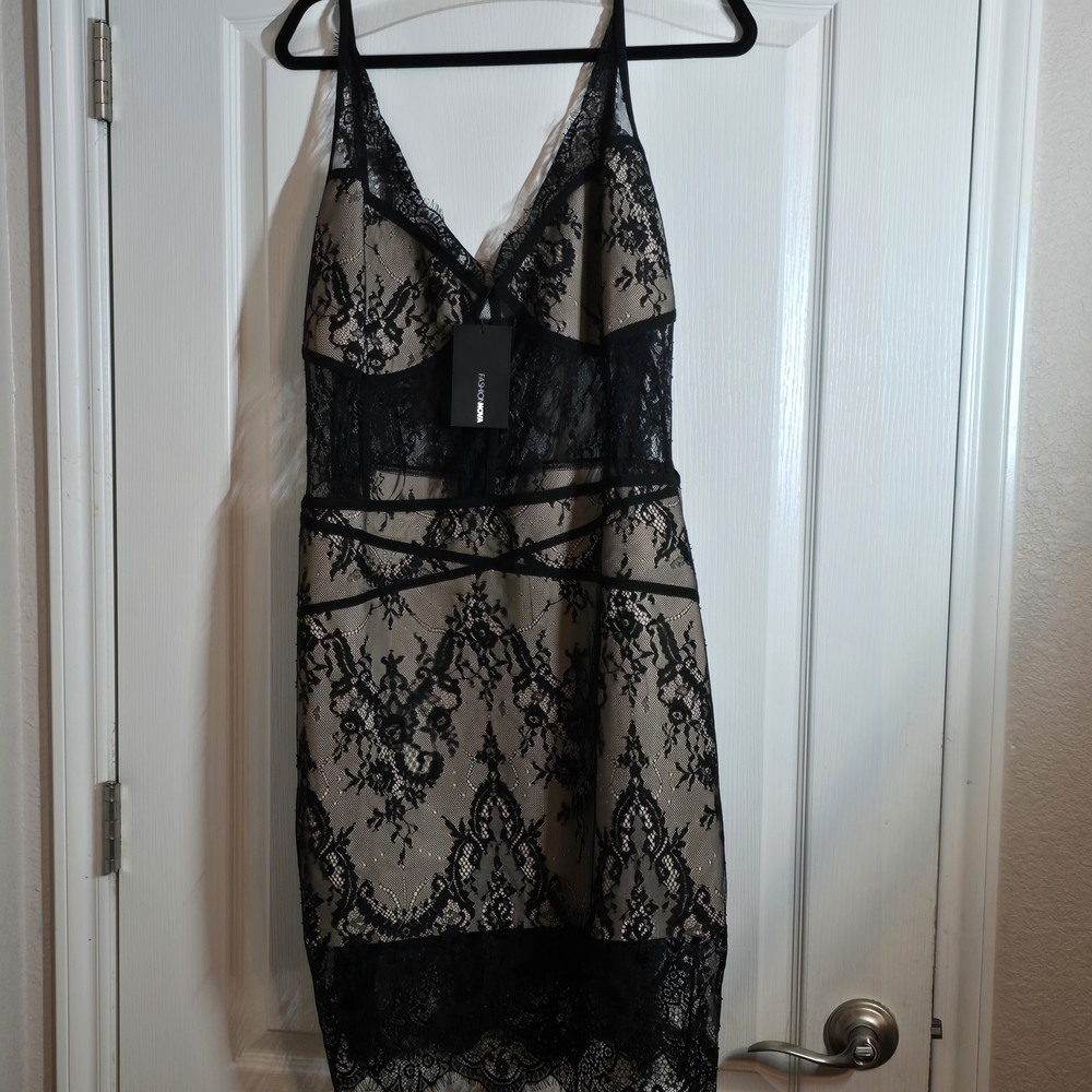 Fashion Nova Black Lace Chemise